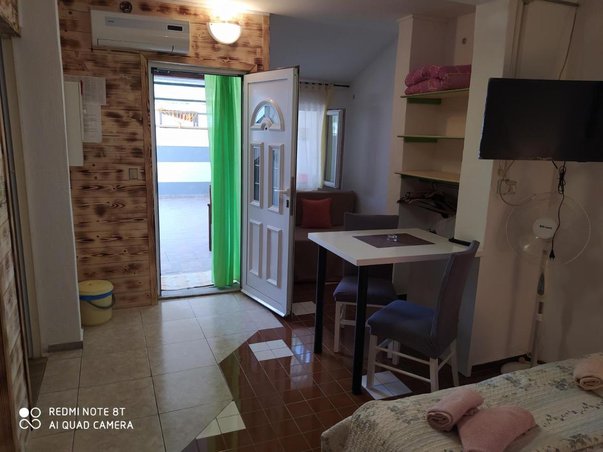 Apartments Ante Tribunj  Luaran gambar